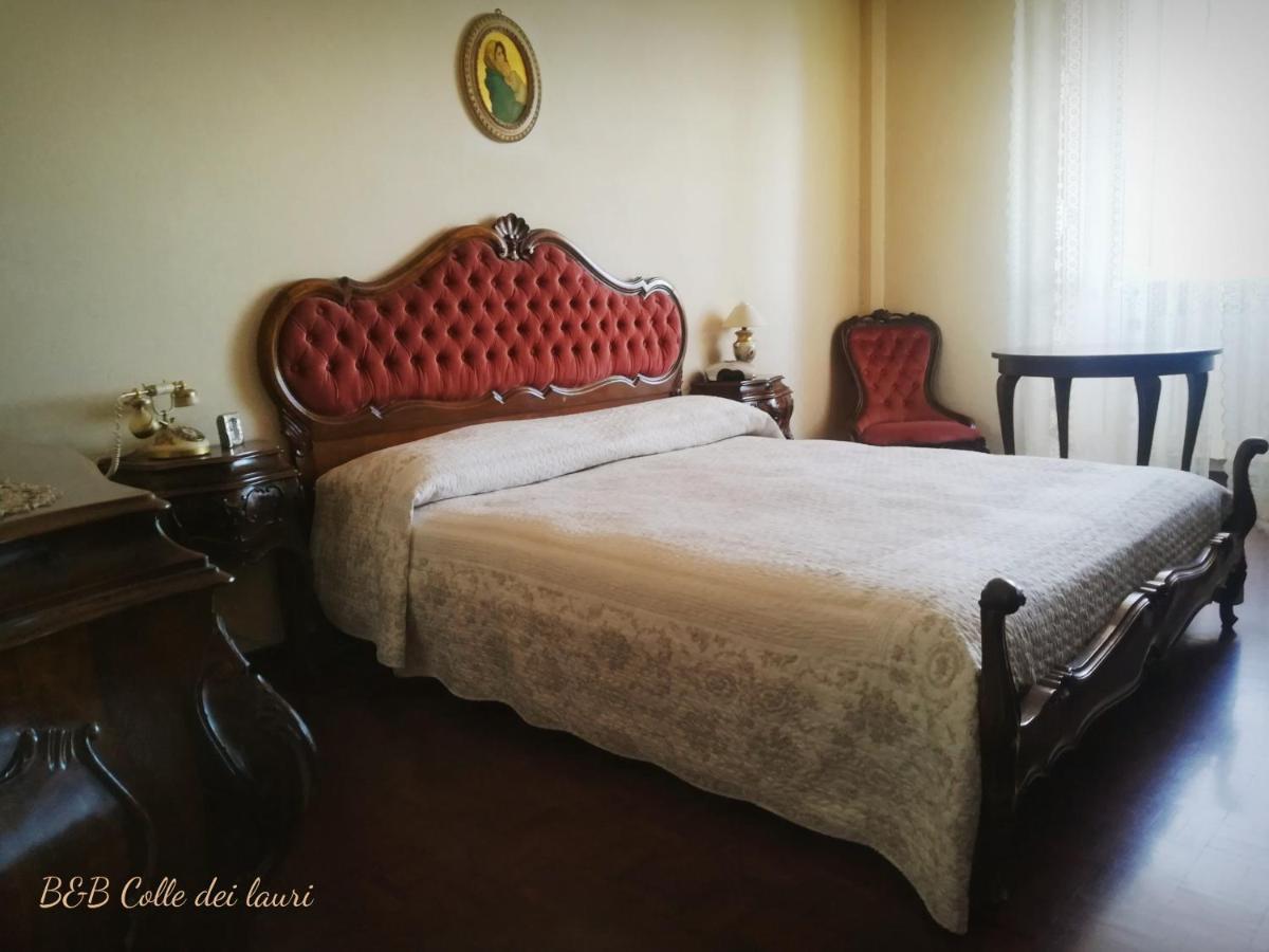 Colle Dei Lauri Acomodação com café da manhã Loreto Exterior foto
